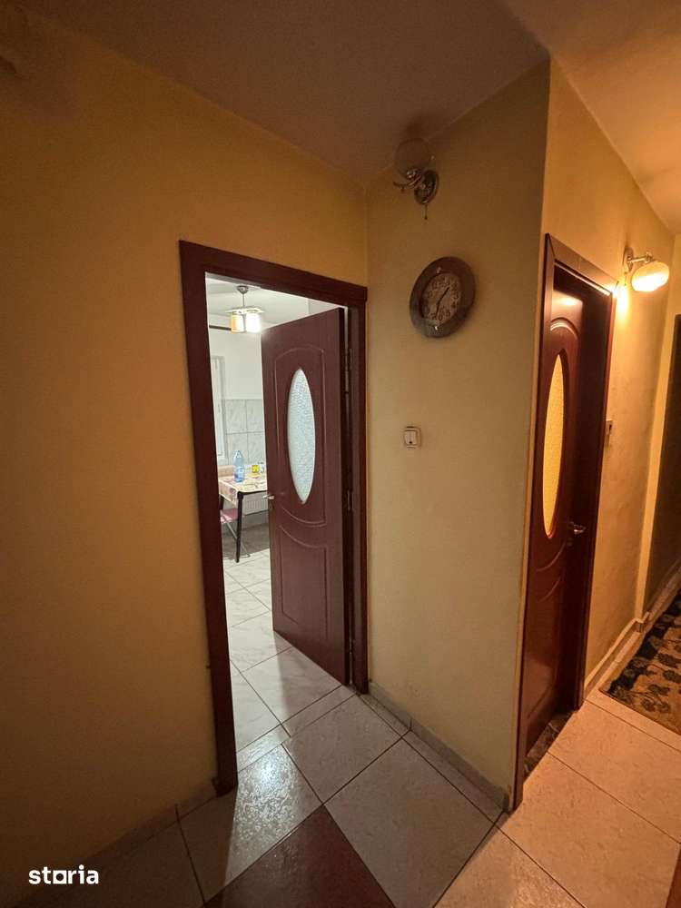 Apartament 3 camere, etaj 4, Tomis III — fotografia 3