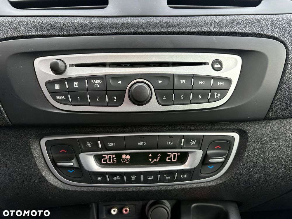 Renault Scenic 1.6 16V 110 Dynamique - 18