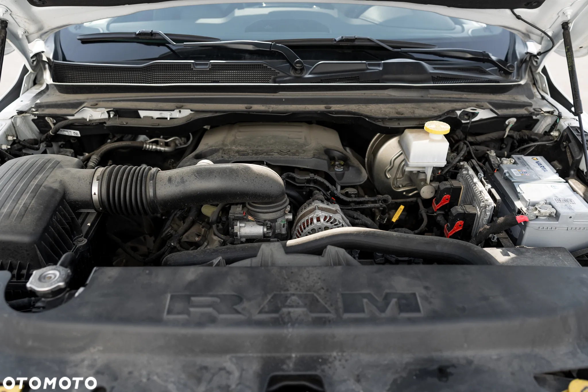 RAM 1500 5.7 Crew Cab Laramie - 37