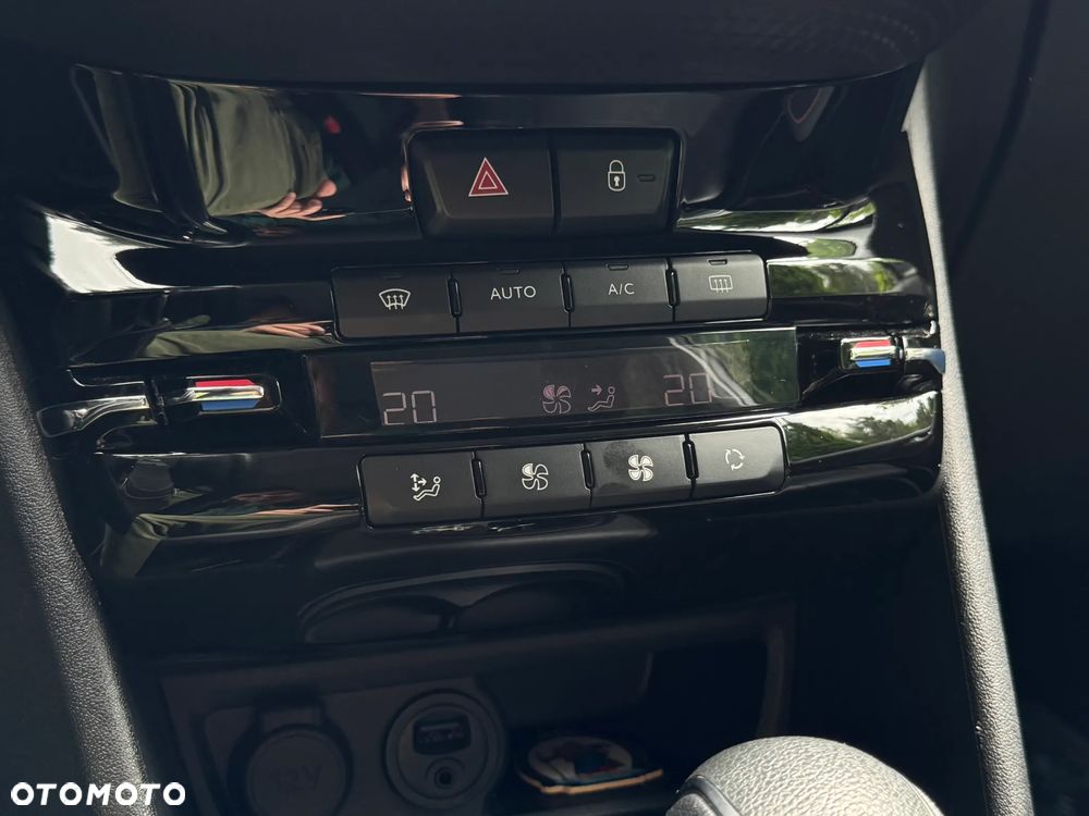 Peugeot 2008 PureTech 110 Stop&Start EAT6 GT-Line Edition - 20