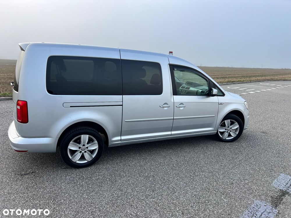Volkswagen Caddy Maxi Highline DSG - 17