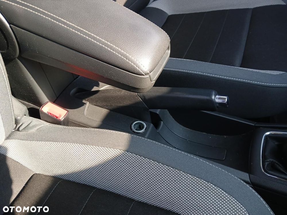 Skoda RAPID 1.0 TSI Ambition - 36