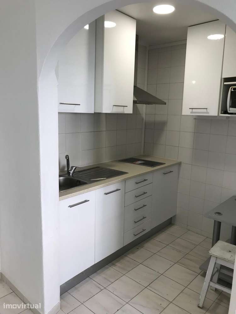 Estudantes T1 Ajuda Lisboa - Grande imagem: 3/9