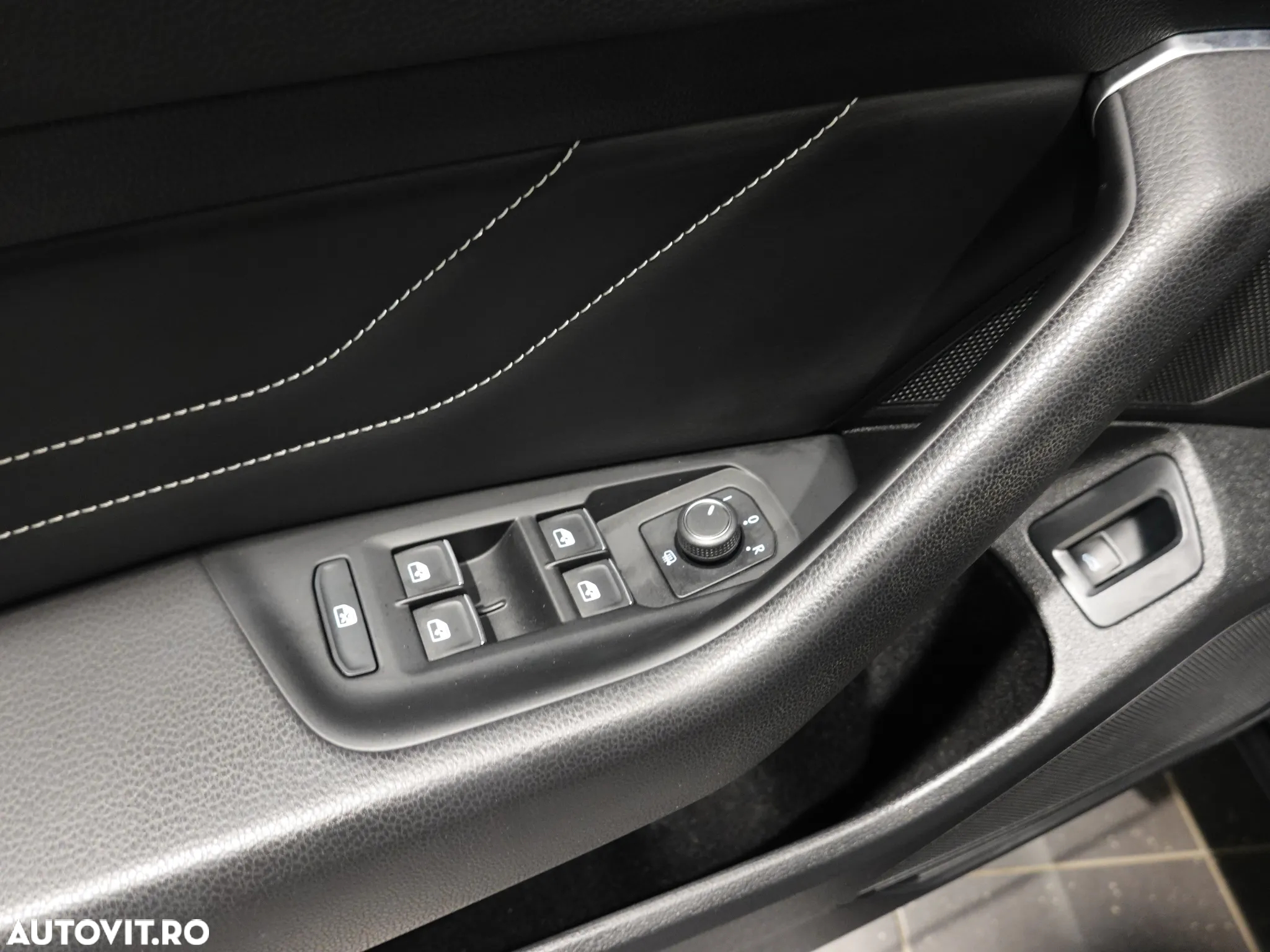 Volkswagen Passat - 11