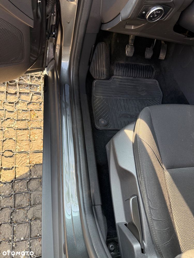 Ford Focus - 14