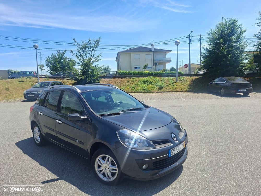 Renault Clio Break 1.2 16V Dynamique - 1