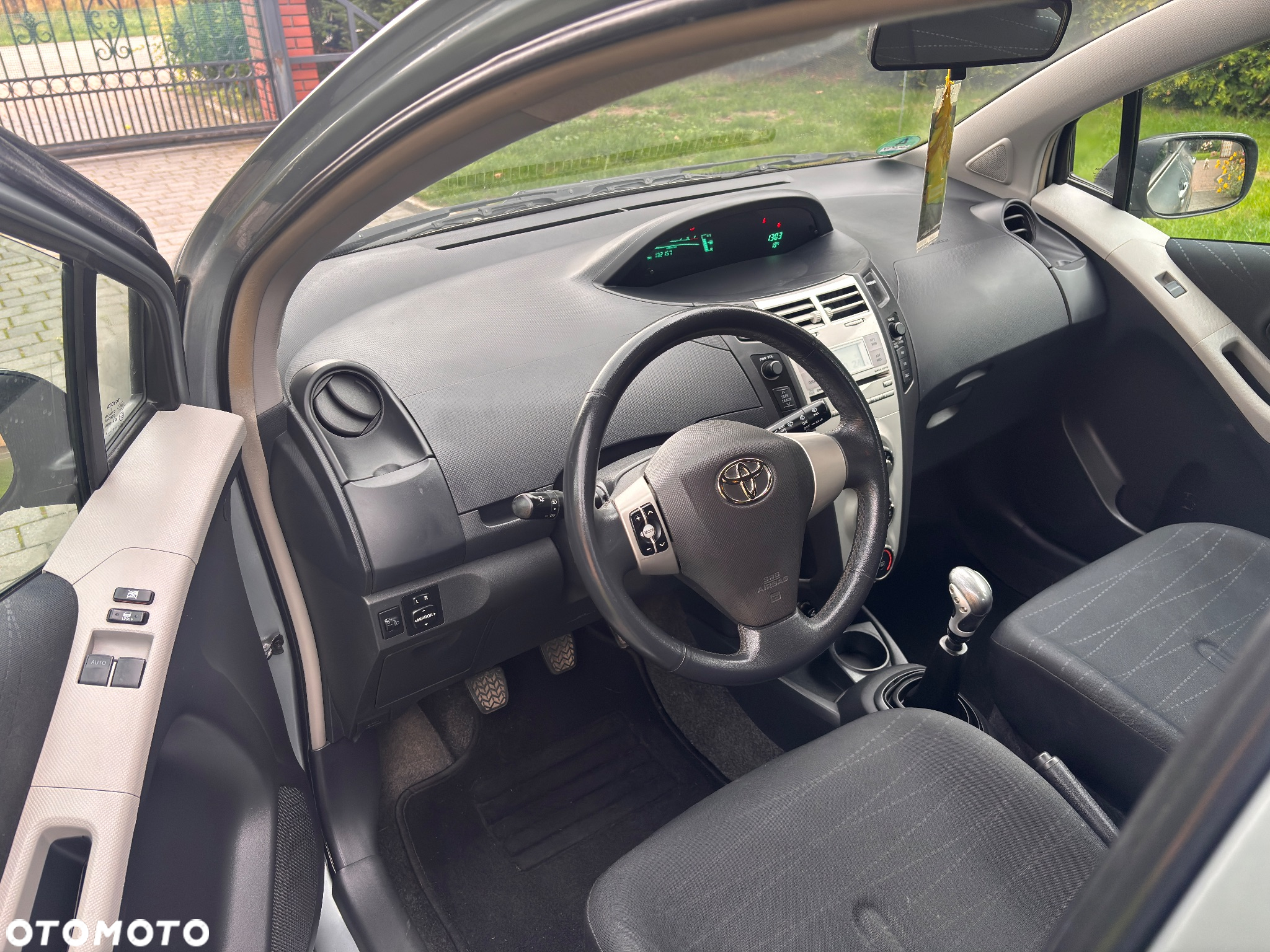 Toyota Yaris 1.3 Luna - 18