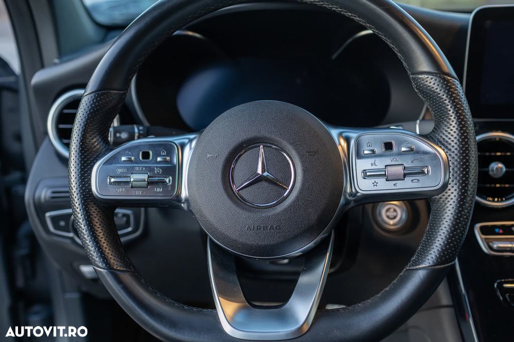 Mercedes-Benz GLC Coupe 300 e 4MATIC - 22