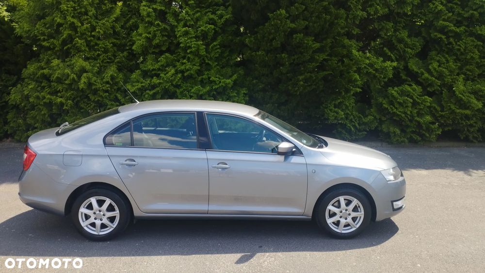 Skoda RAPID 1.2 TSI Ambition - 4