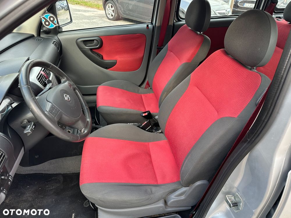 Opel Combo Tour 1.6 - 14