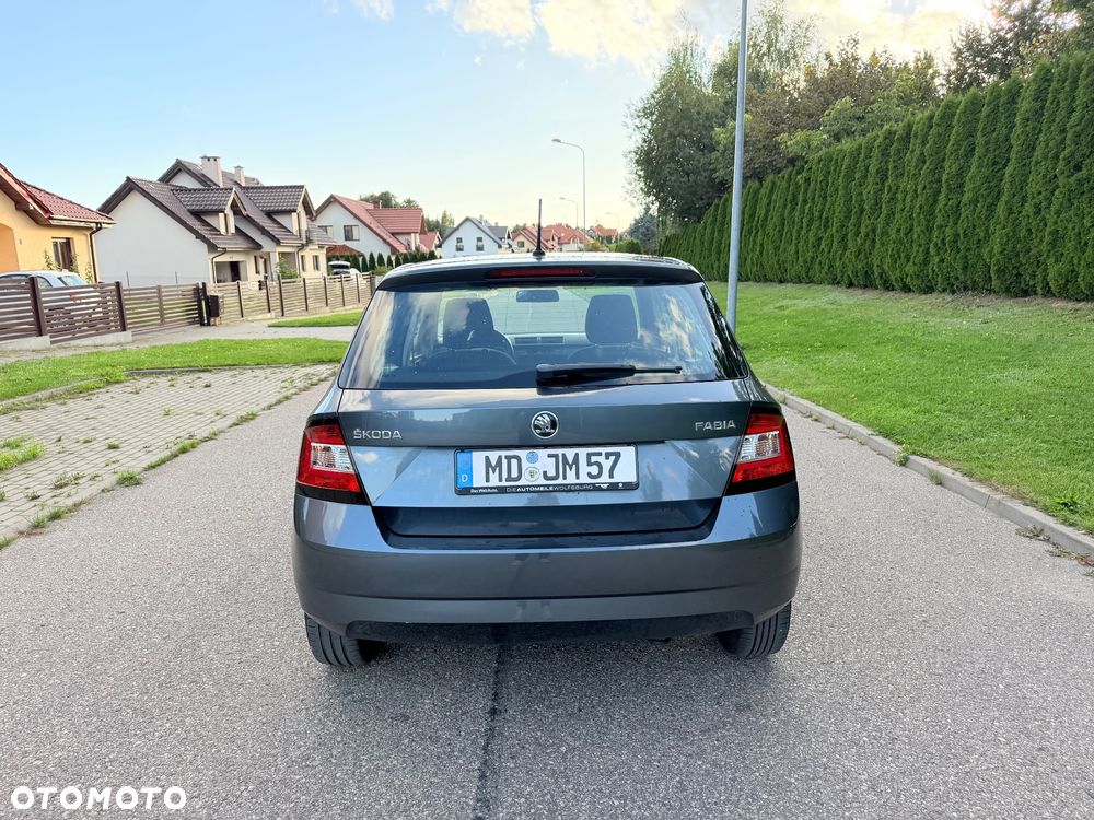 Skoda Fabia - 10