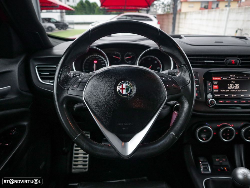 Alfa Romeo Giulietta 1.6 JTDm Exclusive - 22