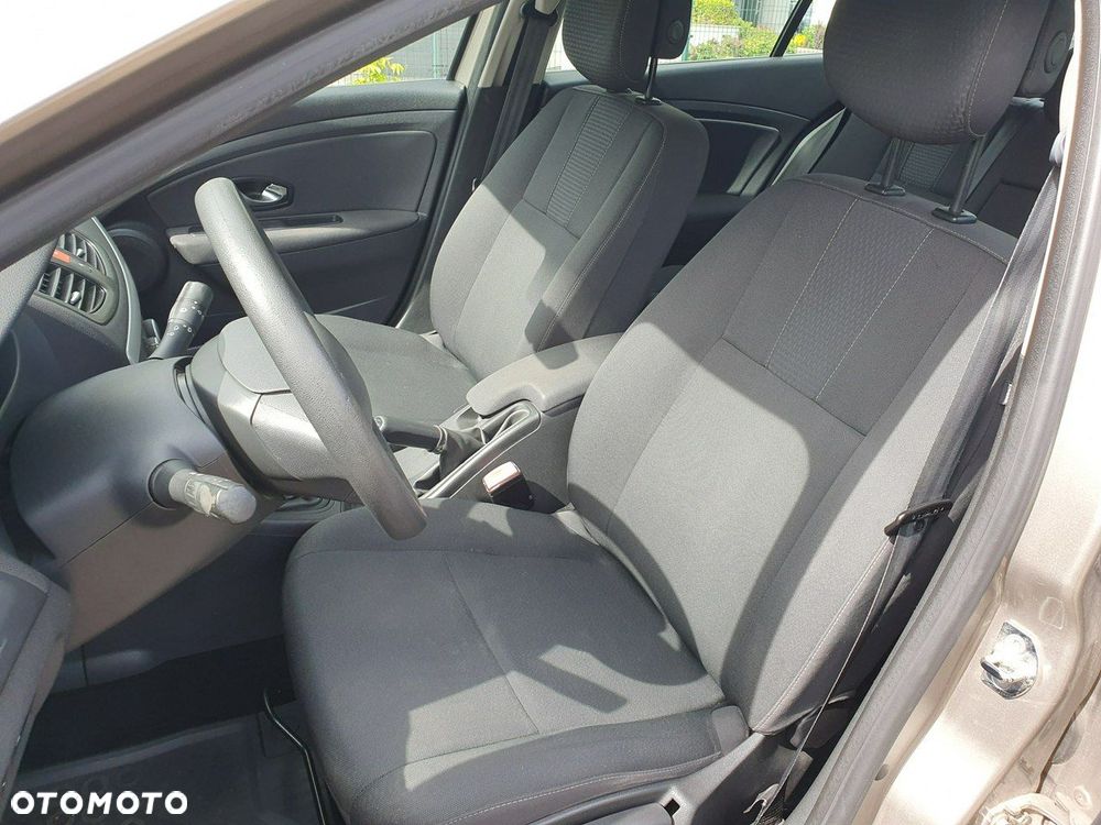 Renault Fluence - 12