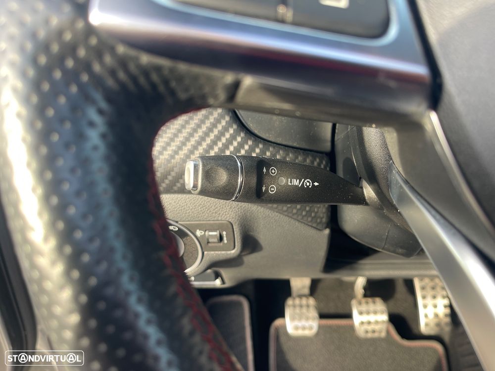 Mercedes-Benz A 180 d AMG Line - 12