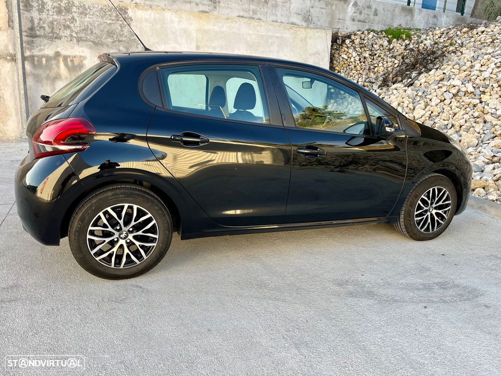 Peugeot 208 1.6 BlueHDi Allure - 26