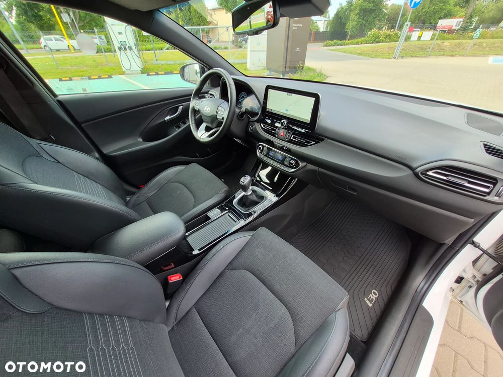 Hyundai i30 1.5 T-GDI 48V Smart - 14