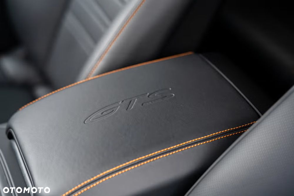 Porsche Cayenne - 16