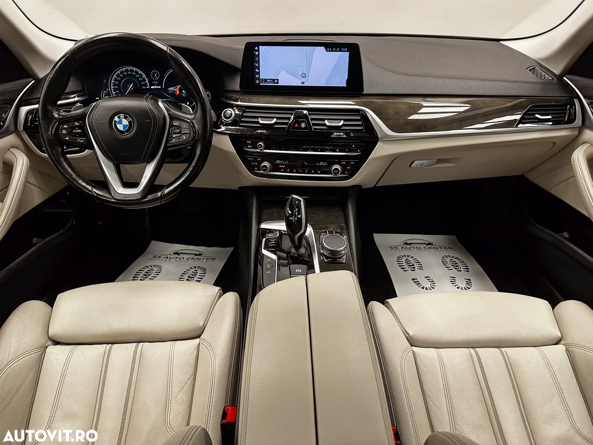 BMW Seria 5 530e Aut. Sport Line - 26
