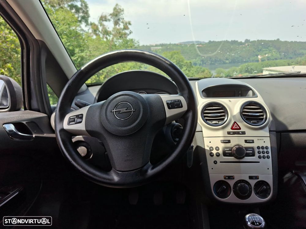 Opel Corsa 1.2 Cosmo - 8