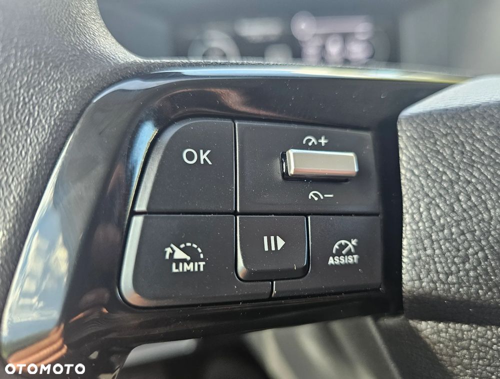 Opel Vivaro - 11