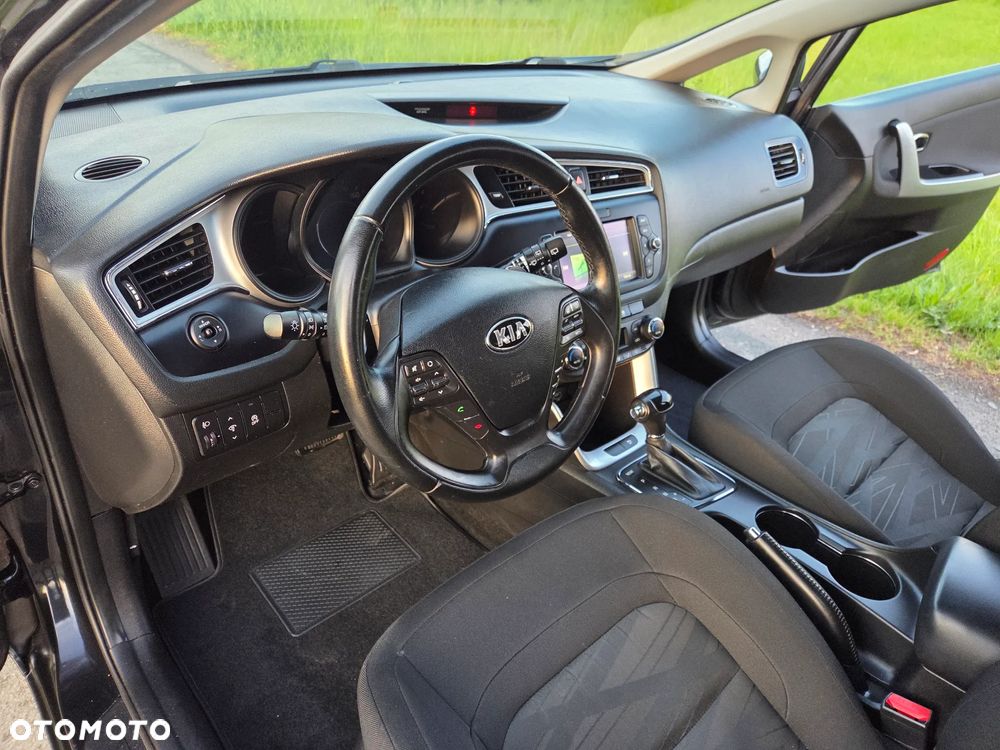 Kia Ceed 1.6 CRDi 136 DCT ISG Spirit - 12