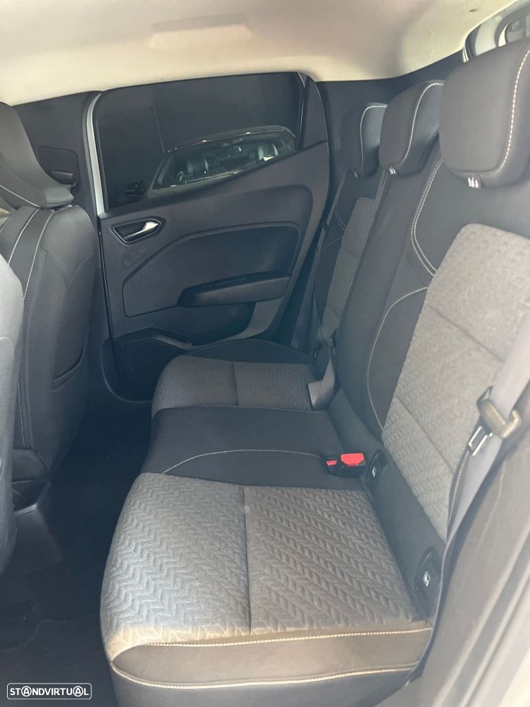 Renault Clio - 35