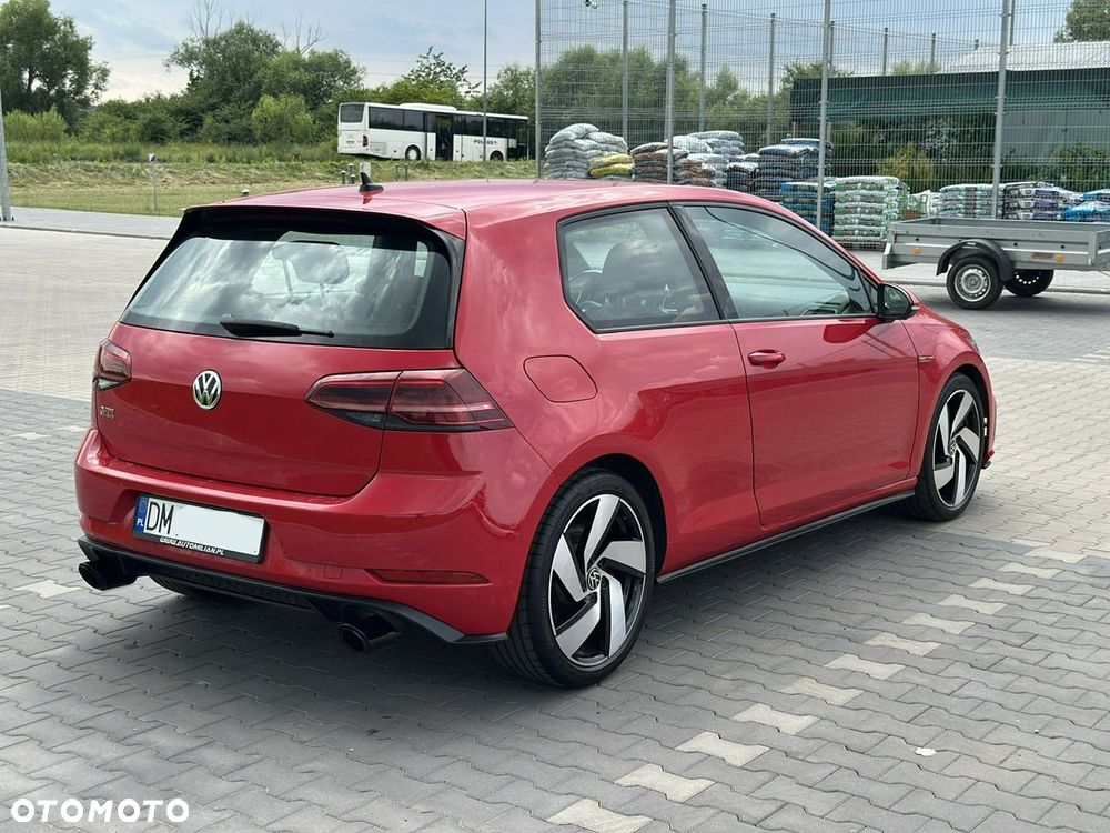 Volkswagen Golf 2.0 TSI BMT GTI Performance - 3