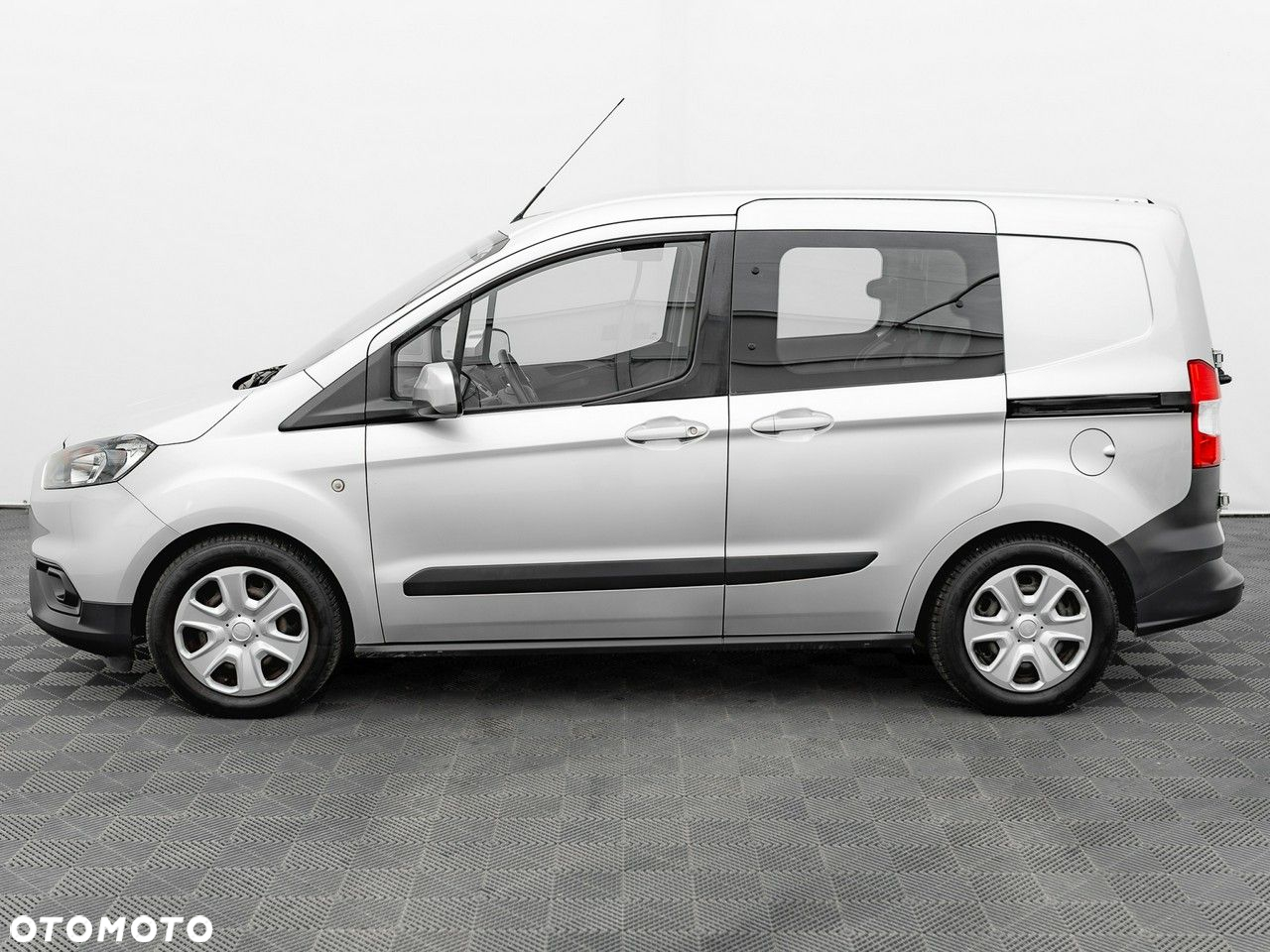 Ford Transit Courier 1.0 EcoBoost Trend - 10