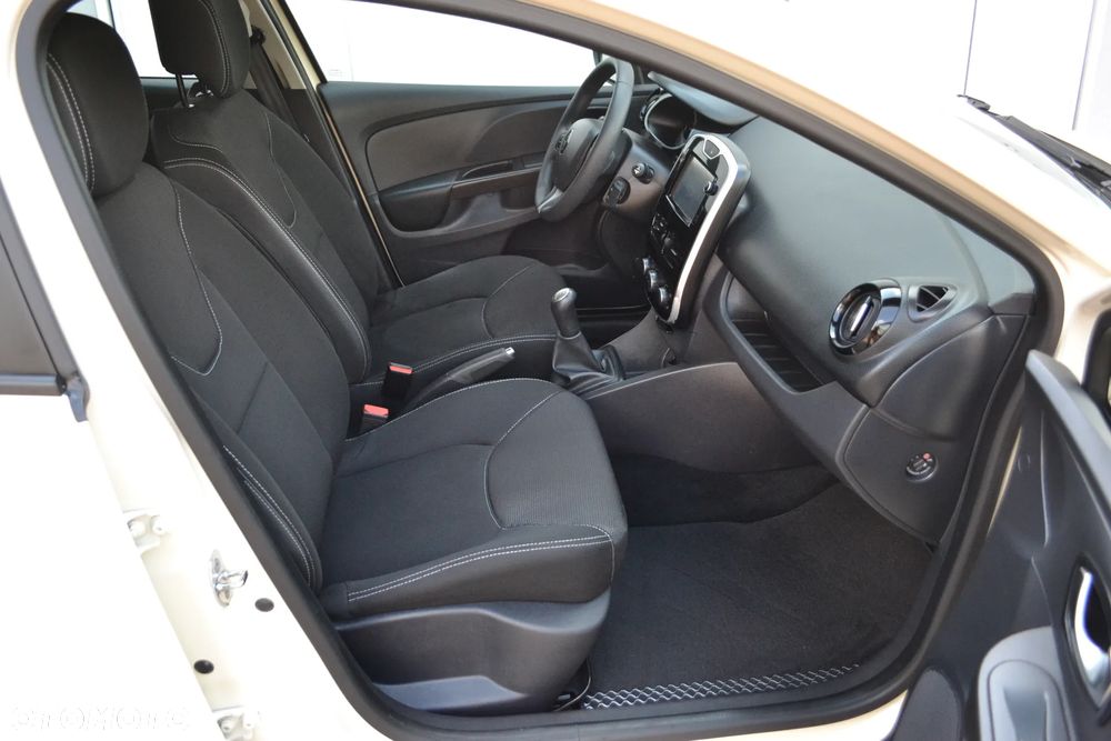 Renault Clio 1.2 16V Alize - 26