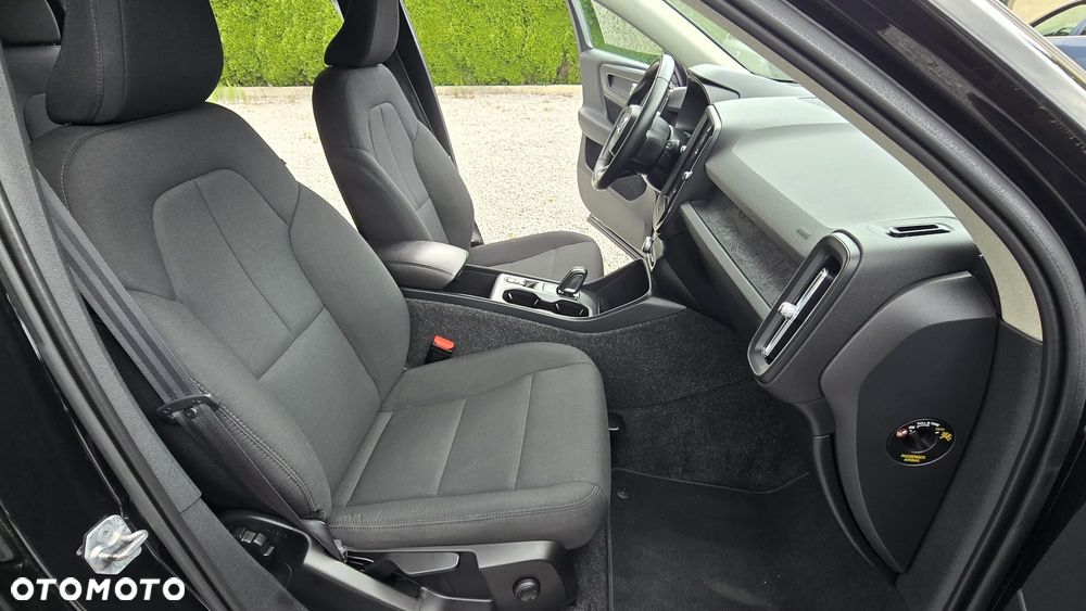 Volvo XC 40 D3 SCR Momentum Core - 18