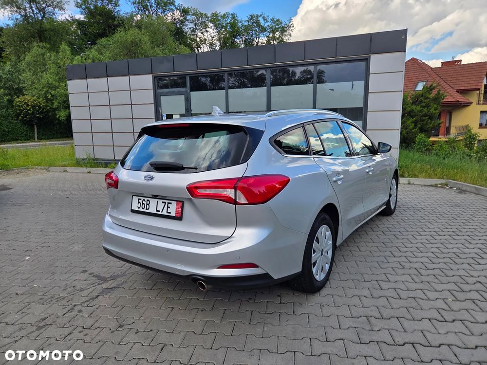 Ford Focus 1.5 EcoBlue STart-Stopp-System TITANIUM - 4