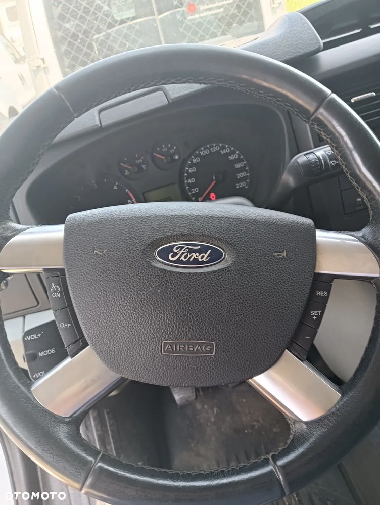 Ford Transit TURNEO - 20