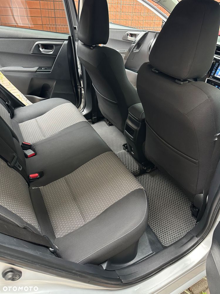 Toyota Auris - 16