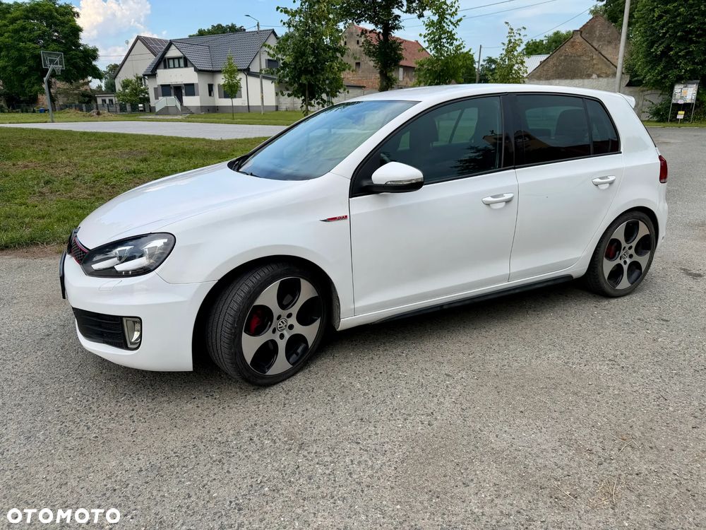 Volkswagen Golf 2.0 TSI GTI DSG - 3
