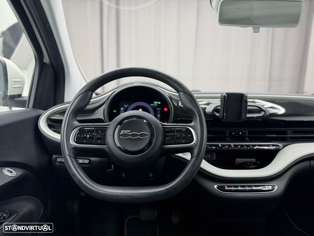 Fiat 500e Action - 16
