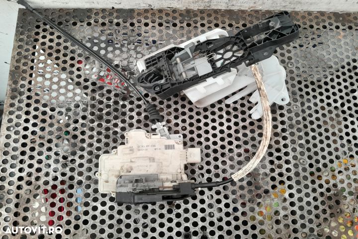 Broasca usa fata dreapta Volkswagen VW Passat B7 [2010 - 2015] Varian - 2