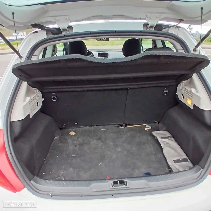 Peugeot 207 1.4 HDi Trendy - 11