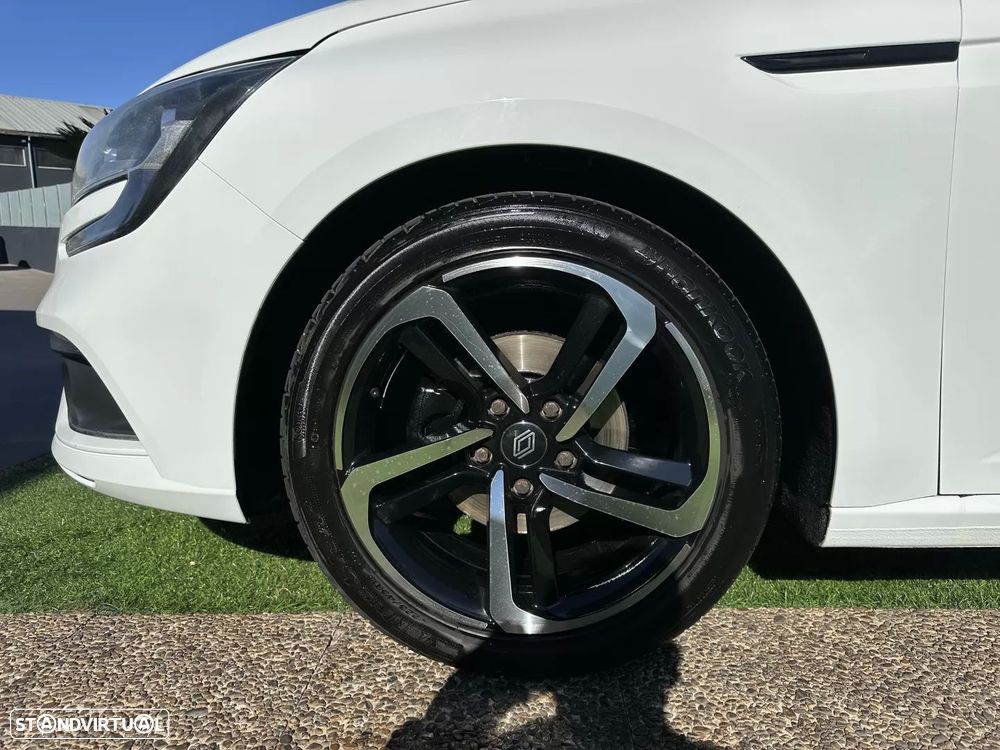 Renault Mégane Sport Tourer - 19