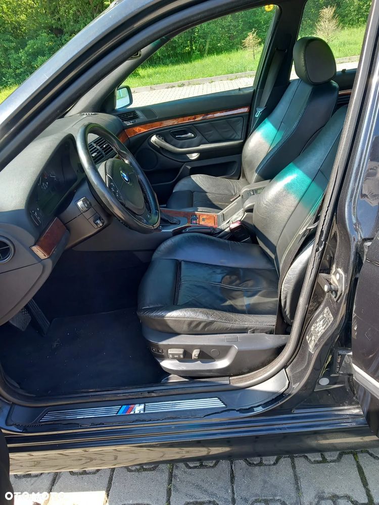 BMW Seria 5 - 30