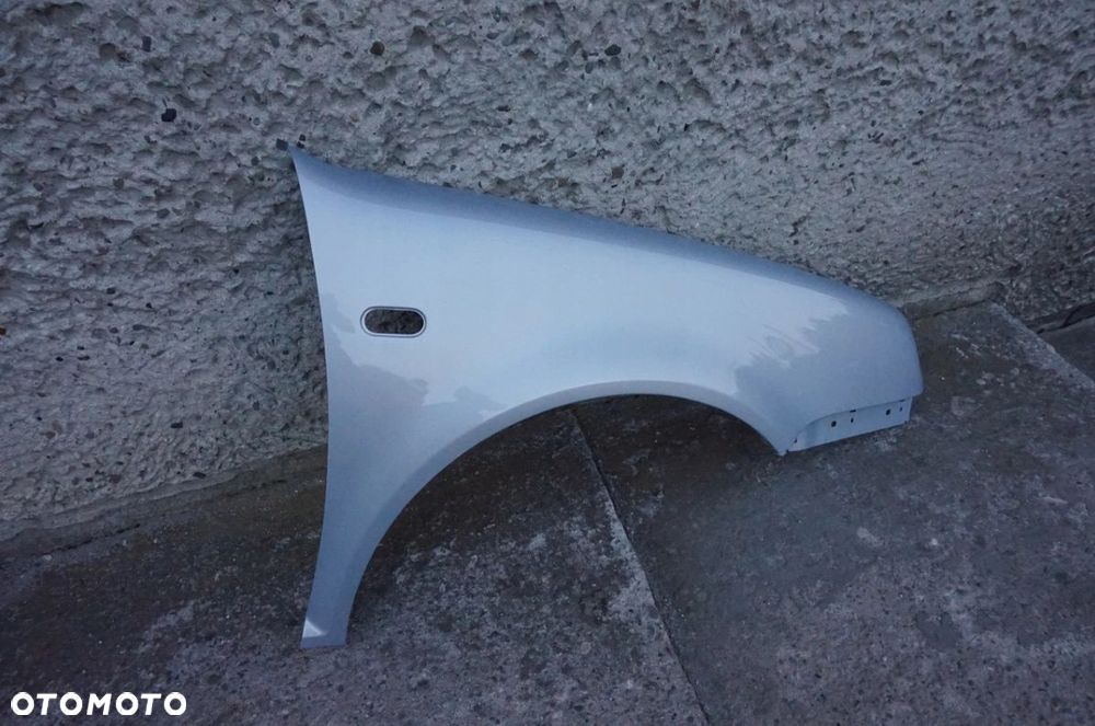 BŁOTNIK PRZEDNI PRAWY VW GOLF IV LB7Z - 3