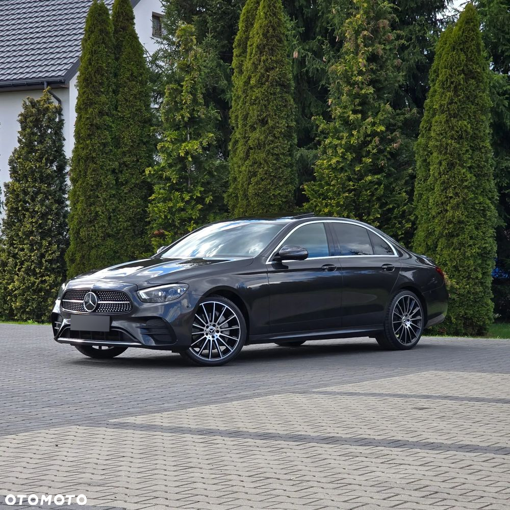 Mercedes-Benz Klasa E 220 d T 9G-TRONIC AMG Line - 3