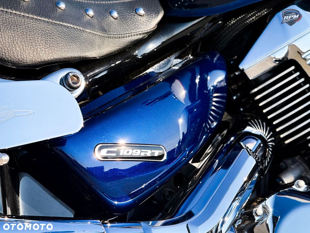 Suzuki Boulevard - 19