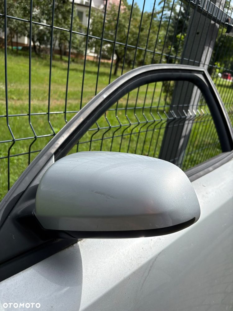 Maska grill drzwi lusterko audi a4 b6 sedan srebrne - 23