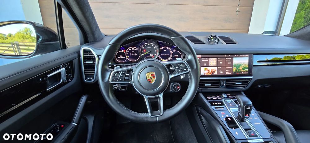 Porsche Cayenne Standard - 21