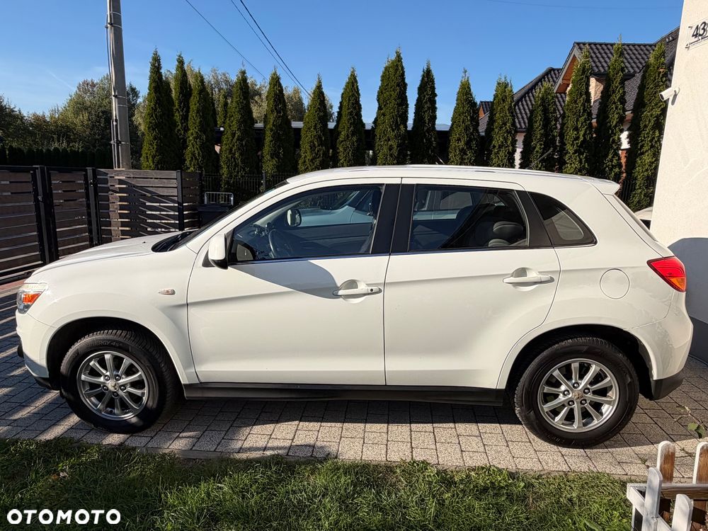 Mitsubishi ASX - 4
