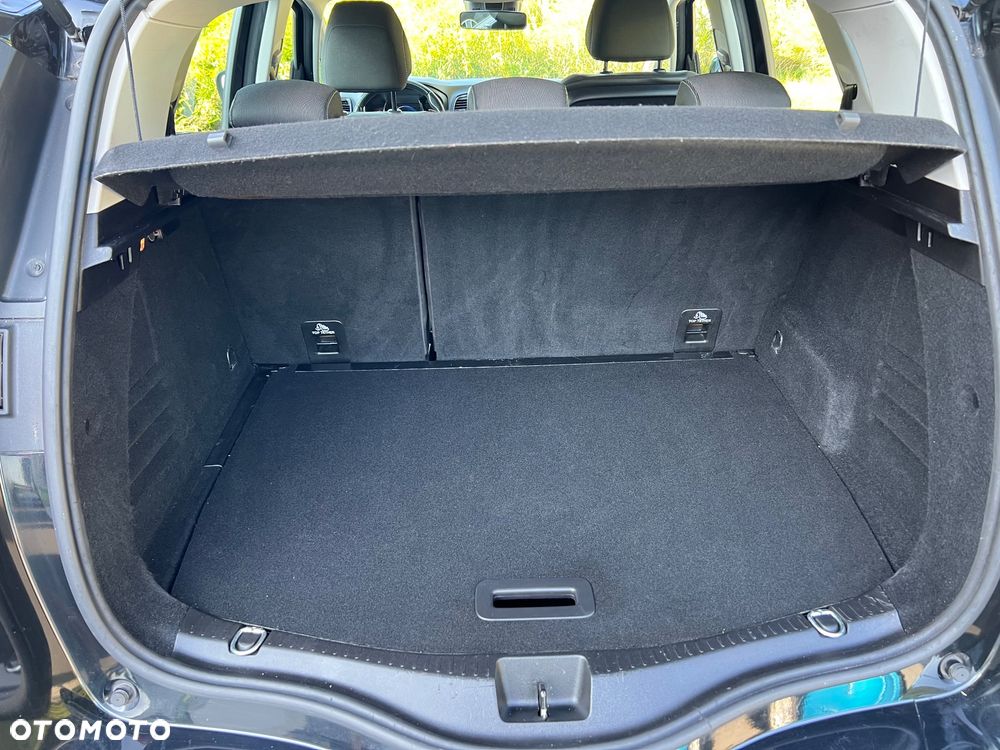 Renault Scenic TCe 140 GPF BUSINESS EDITION - 21