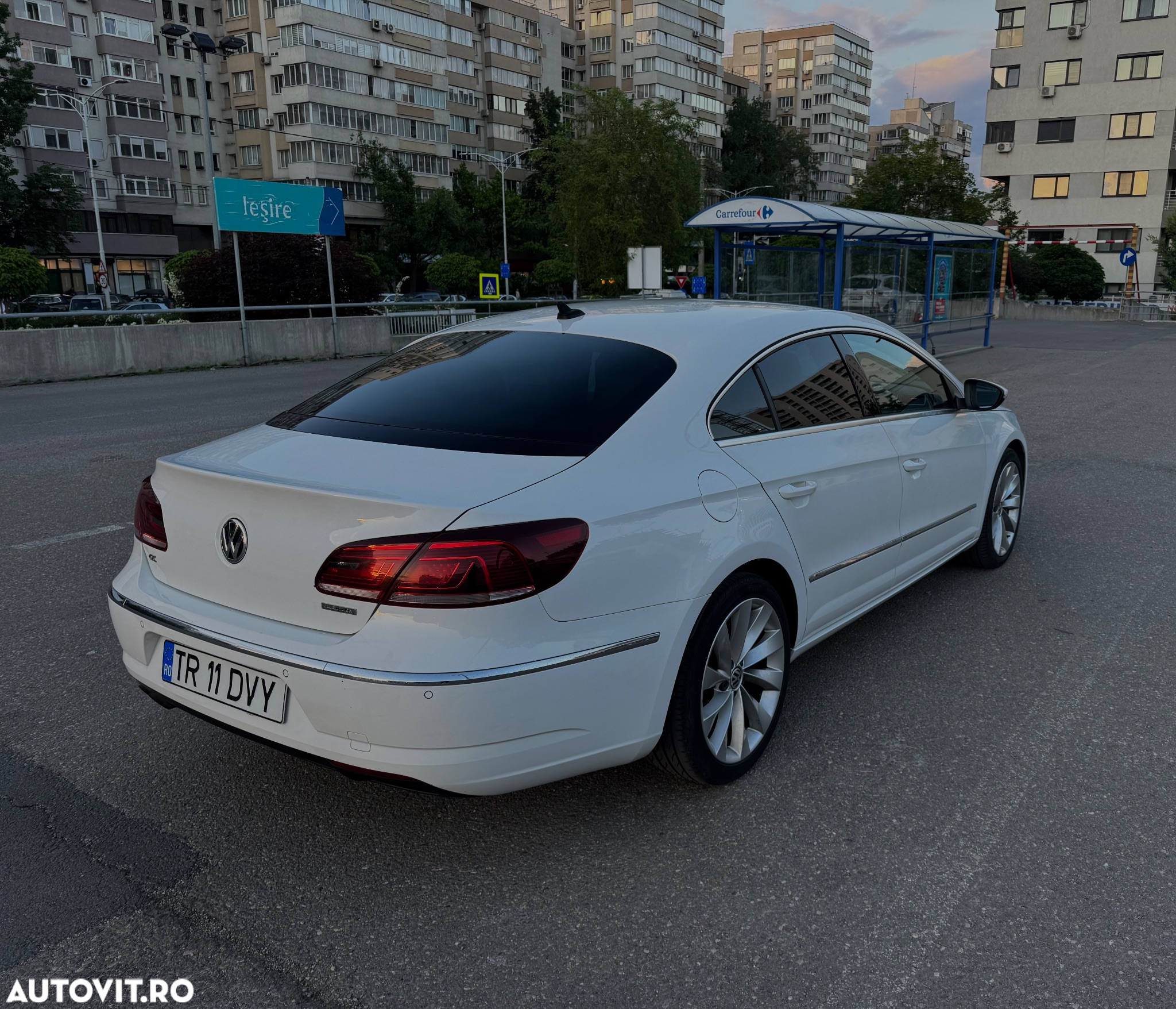 Volkswagen Passat CC 2.0 TDI BlueMotion Technology - 4