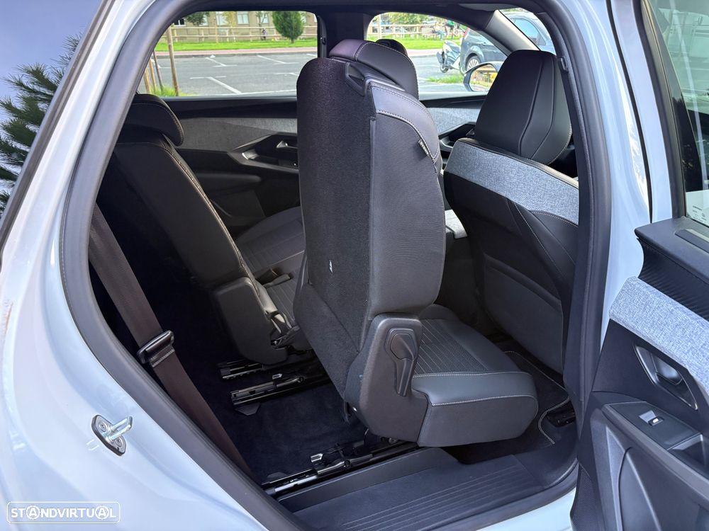 Peugeot 5008 1.2 Hybrid Allure e-DCS6 - 30