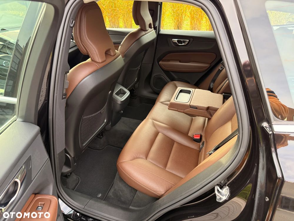 Volvo XC 60 B4 D AWD Geartronic Inscription - 30