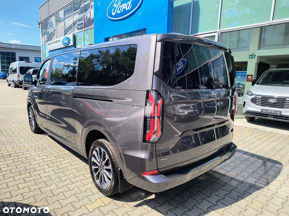 Ford Tourneo Custom - 3